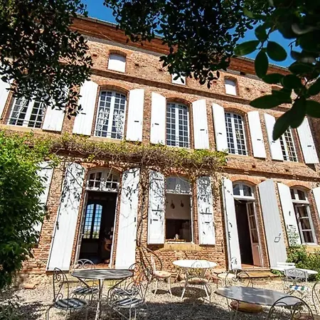 Manoir Historique Avec Piscine Pres De بيت للعطل *